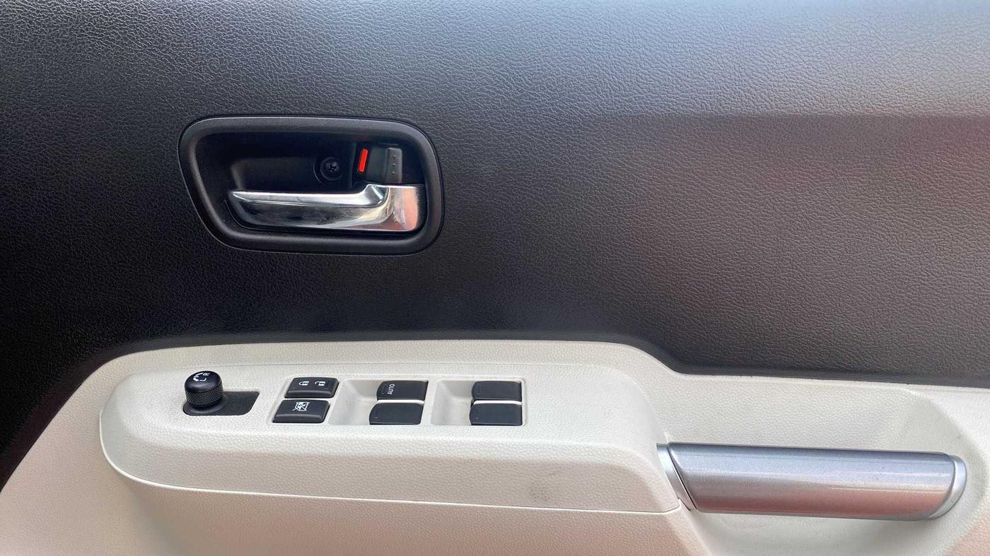 2023 Maruti IGNIS DELTA 1.2 AMT, Petrol, Automatic, 469 km, Driver Side Door Panels Control
