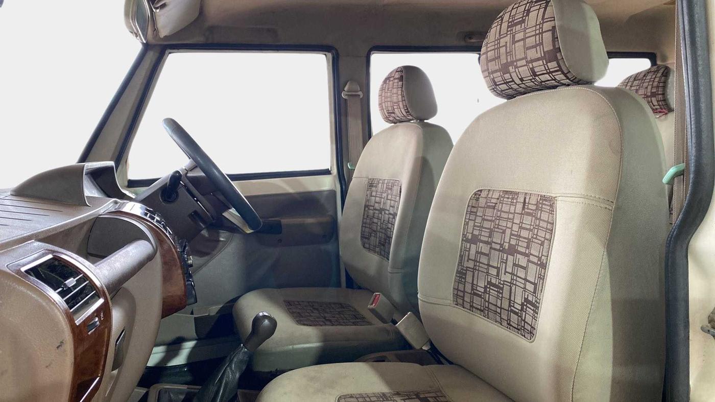 2012 Mahindra Bolero SLX BS IV, Diesel, Manual, 69,648 km, Right Side Front Door Cabin