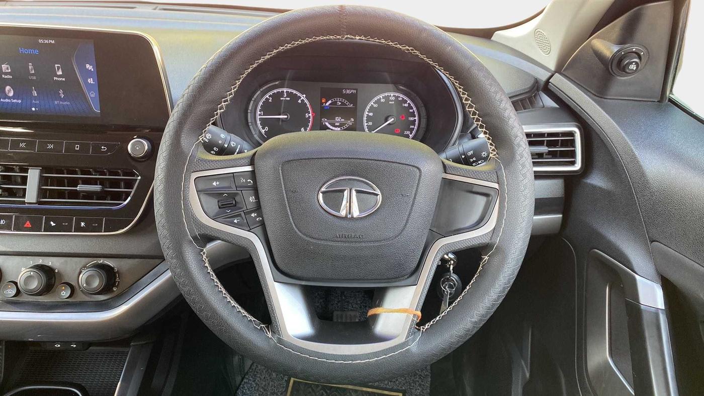 2022 Tata Harrier XM 2.0L KRYOTEC, Diesel, Manual, 6,813 km, Steering Wheel Close Up