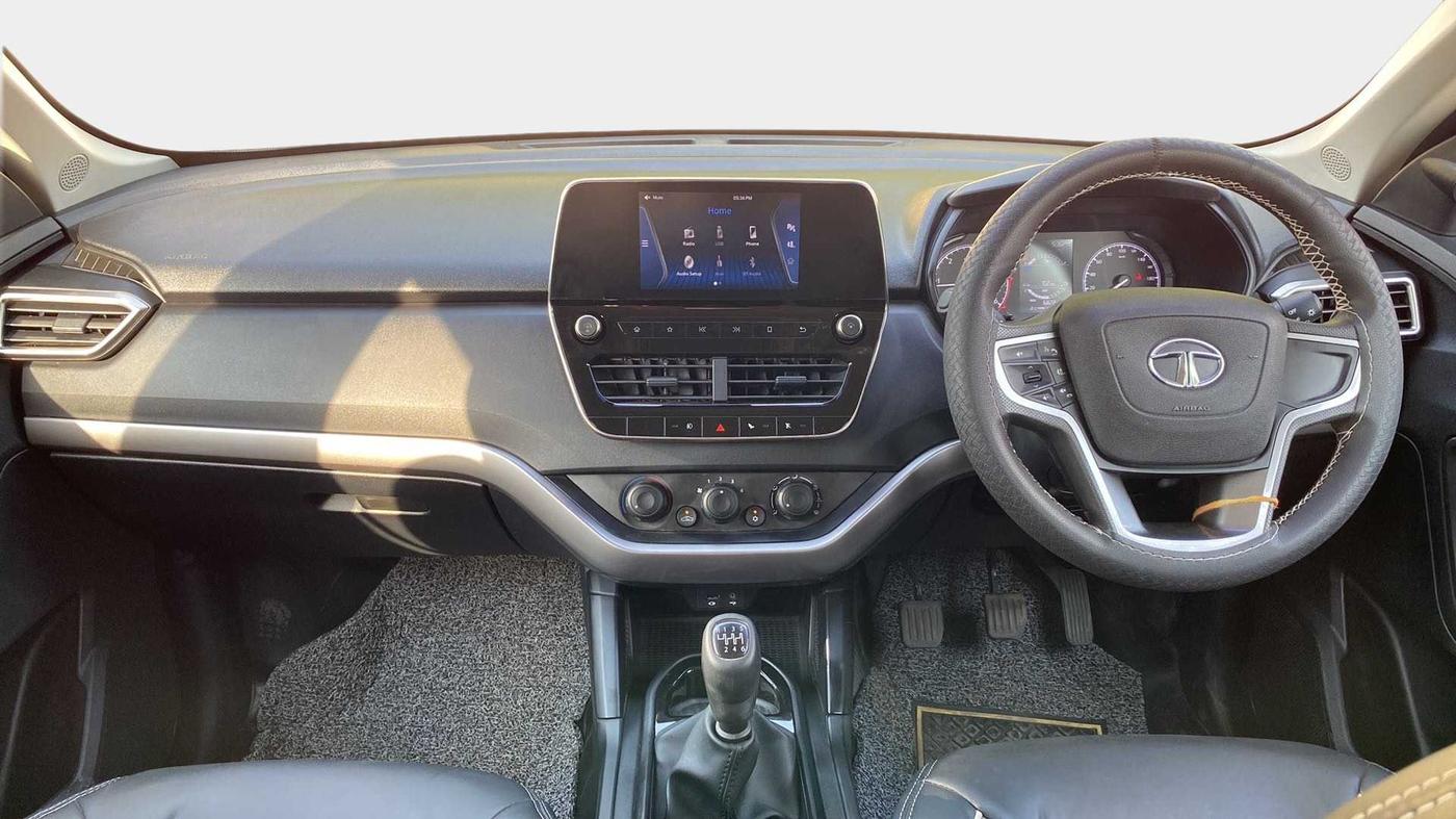 2022 Tata Harrier XM 2.0L KRYOTEC, Diesel, Manual, 6,813 km, Dashboard