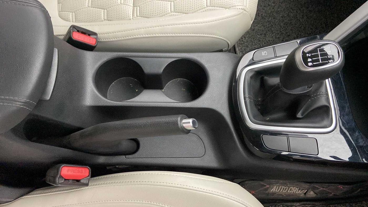 2021 KIA SELTOS HTX 1.5 PETROL, Petrol, Manual, 32,579 km, Gear Lever