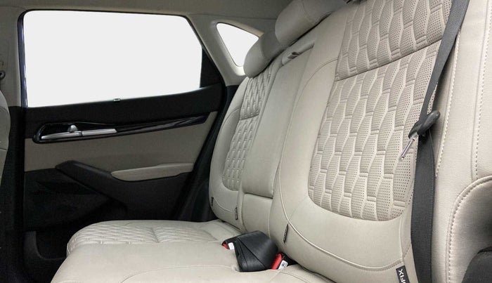 2021 KIA SELTOS HTX 1.5 PETROL, Petrol, Manual, 32,579 km, Right Side Rear Door Cabin