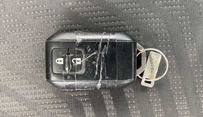 2018 Maruti Swift ZXI AMT, Petrol, Automatic, 62,437 km, Key Close Up