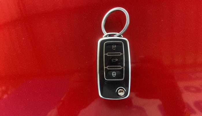 2018 Skoda Rapid STYLE 1.6 MPI AT, Petrol, Automatic, 41,956 km, Key Close Up