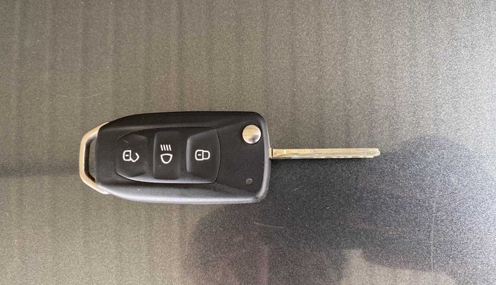 2021 Tata Tiago XZ PLUS PETROL, Petrol, Manual, 25,394 km, Key Close Up