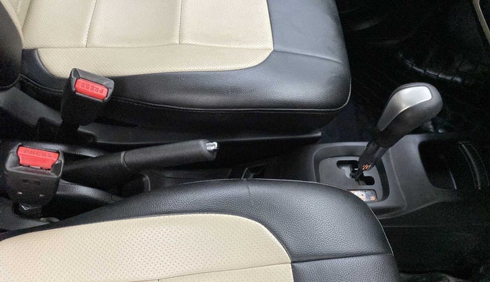 2016 Maruti Wagon R 1.0 VXI AMT, Petrol, Automatic, 35,322 km, Gear Lever
