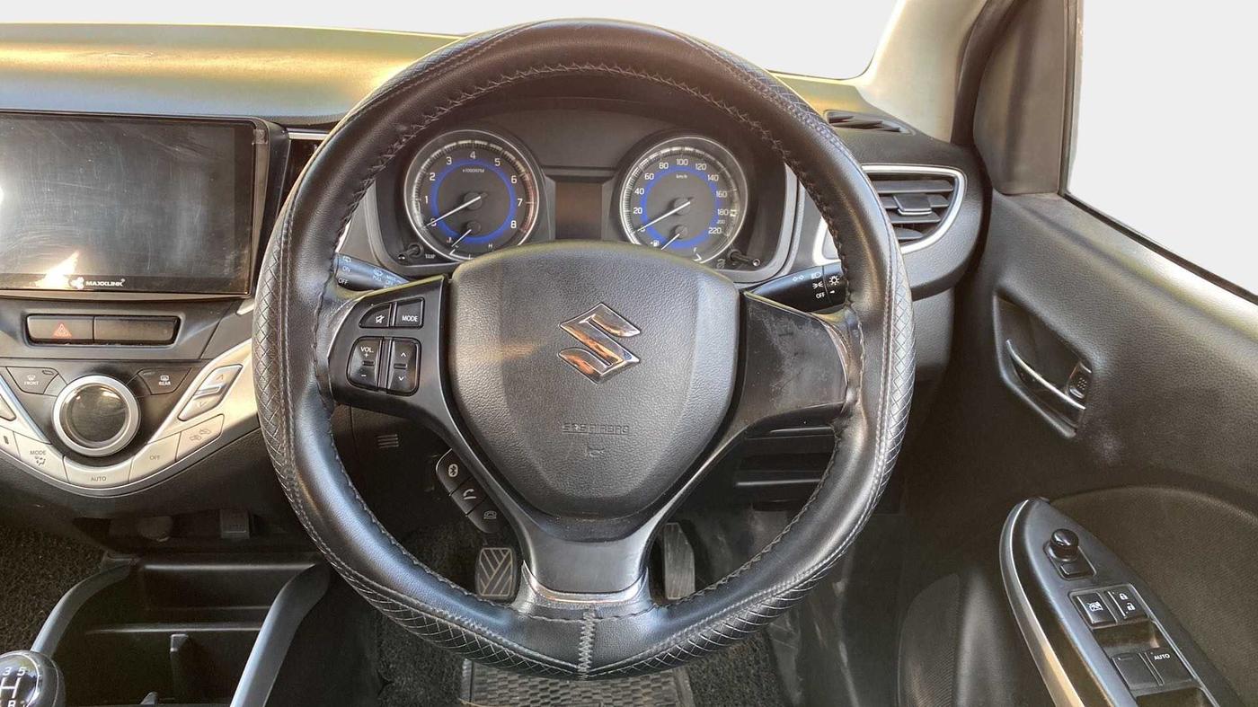 2017 Maruti Baleno DELTA PETROL 1.2, Petrol, Manual, 1,00,988 km, Steering Wheel Close Up
