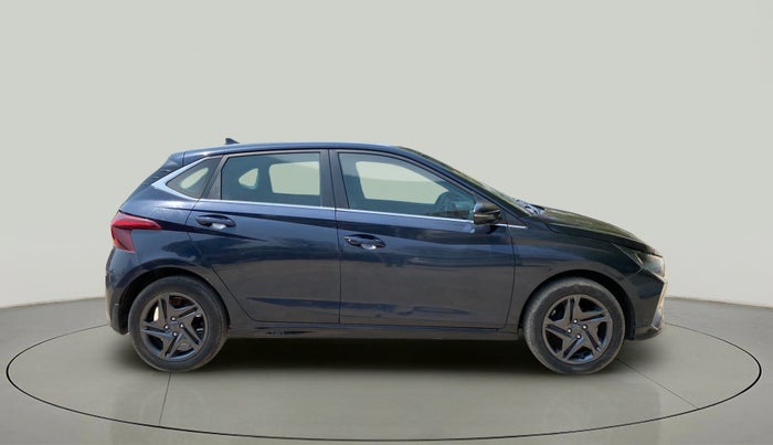 2021 Hyundai NEW I20 SPORTZ 1.2 MT, Petrol, Manual, 27,187 km, Right Side View