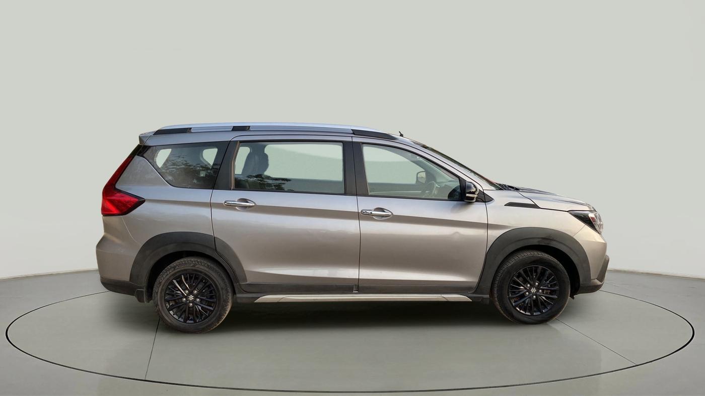 2019 Maruti XL6 ALPHA AT, Petrol, Automatic, 60,292 km, Right Side View