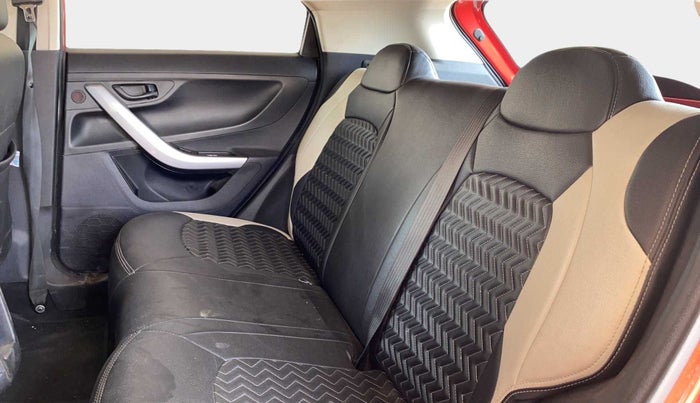 2022 Tata NEXON XM SUNROOF PETROL, Petrol, Manual, 41,758 km, Right Side Rear Door Cabin