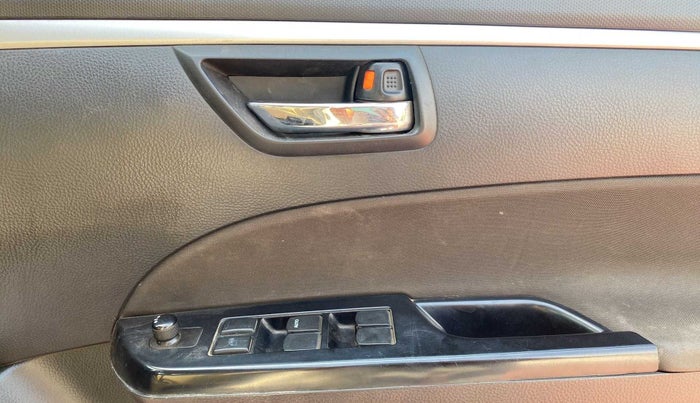 2014 Maruti Swift VXI, Petrol, Manual, 32,402 km, Driver Side Door Panels Control