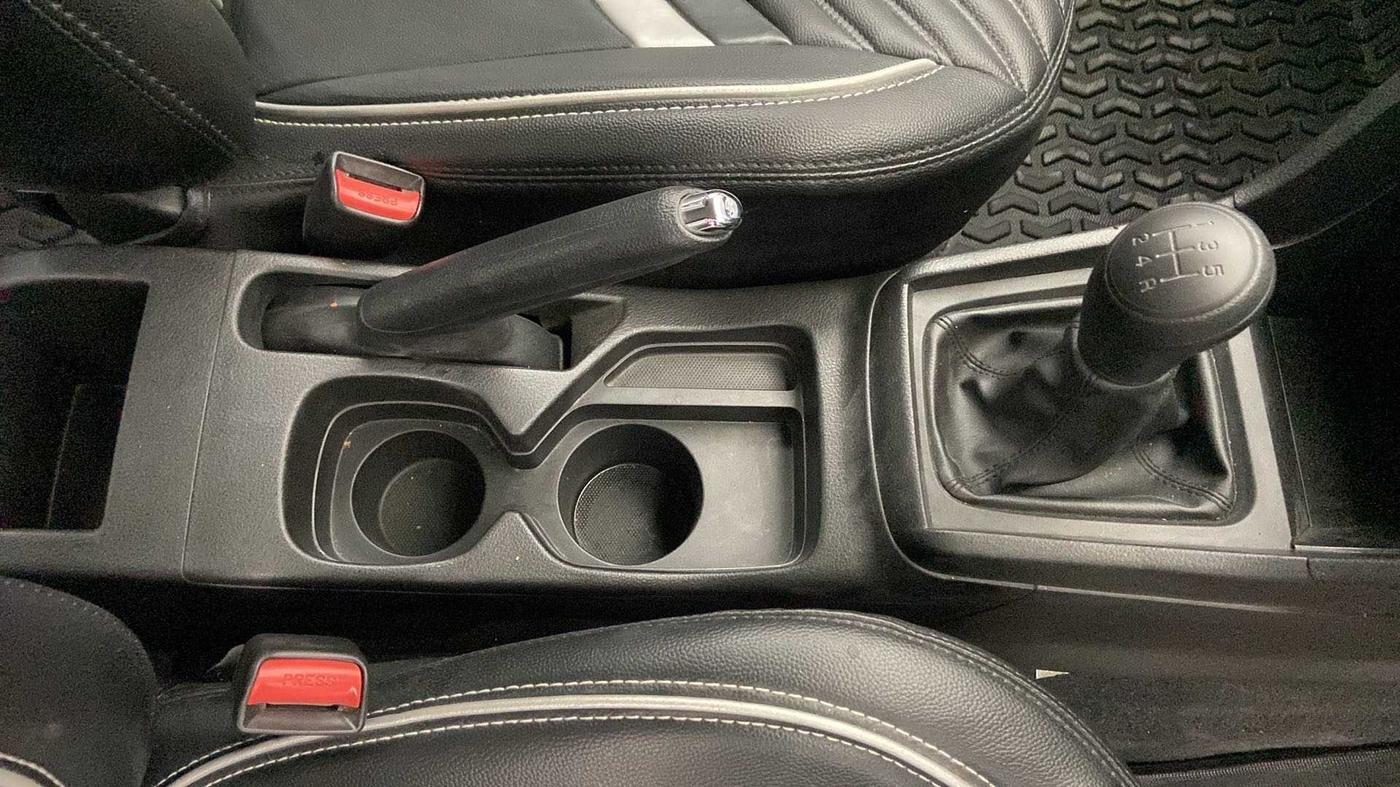 2021 Maruti Vitara Brezza LXI, Petrol, Manual, 24,672 km, Gear Lever