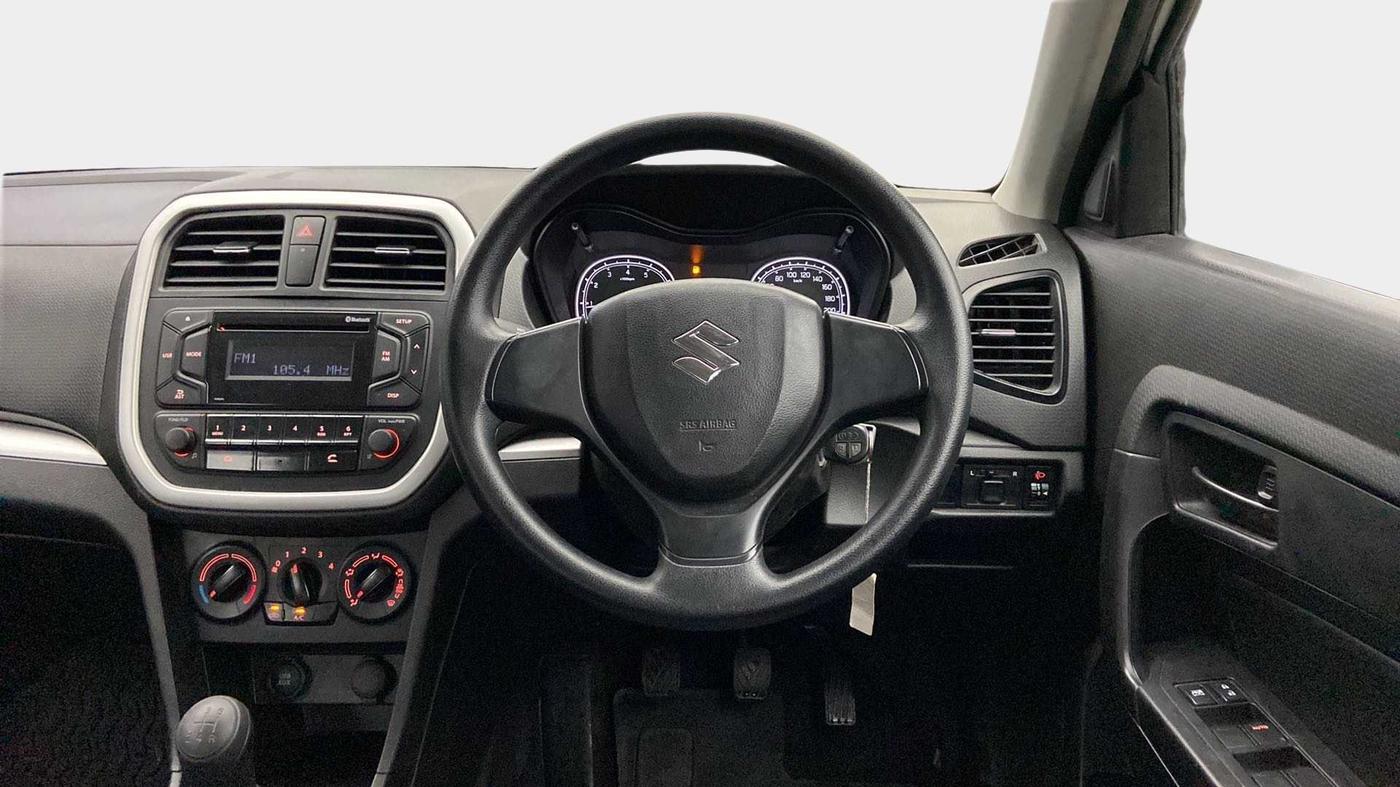 2021 Maruti Vitara Brezza LXI, Petrol, Manual, 24,672 km, Steering Wheel Close Up