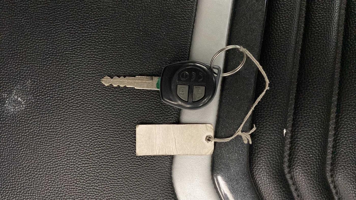 2021 Maruti Vitara Brezza LXI, Petrol, Manual, 24,672 km, Key Close Up