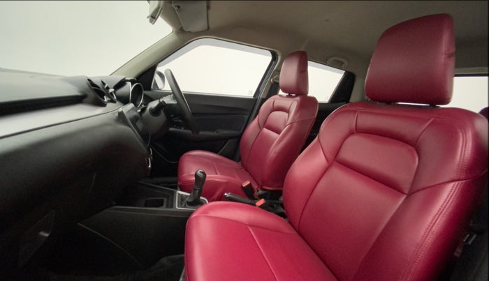 2022 Maruti Swift VXI, Petrol, Manual, 40,391 km, Right Side Front Door Cabin