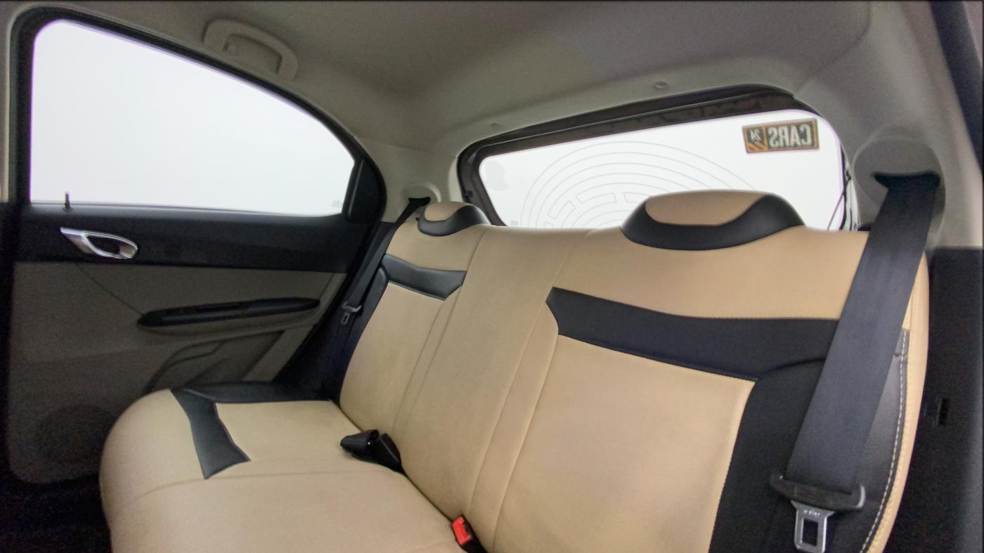 2017 Tata Tiago XZ PETROL, Petrol, Manual, 38,722 km, Right Side Rear Door Cabin