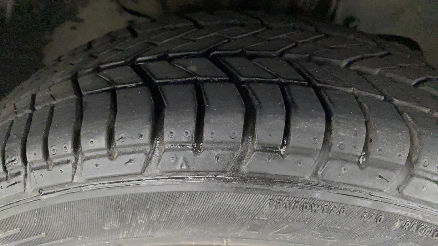 2017 Tata Tiago XZ PETROL, Petrol, Manual, 38,722 km, Right Front Tyre Tread