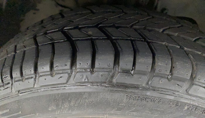 2017 Tata Tiago XZ PETROL, Petrol, Manual, 38,722 km, Right Front Tyre Tread