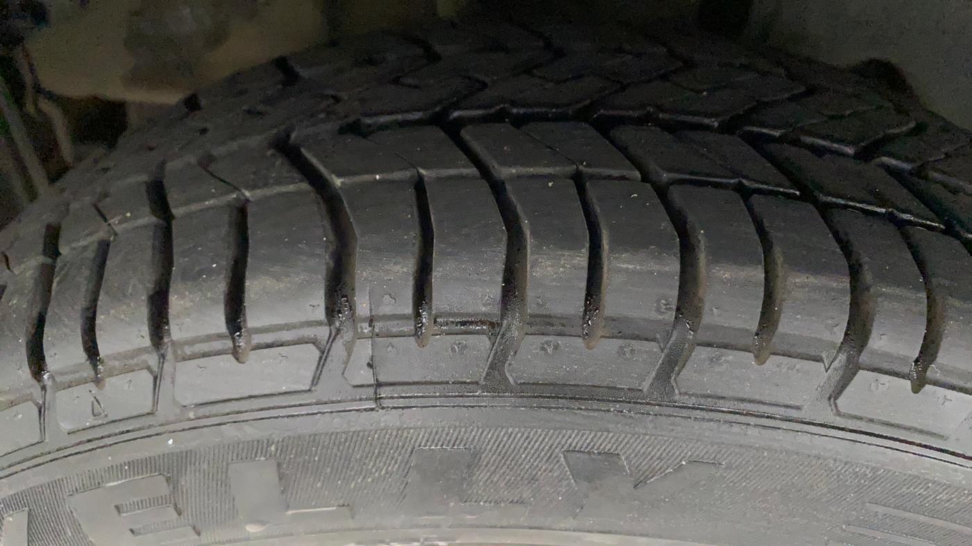 2017 Tata Tiago XZ PETROL, Petrol, Manual, 38,722 km, Right Rear Tyre Tread
