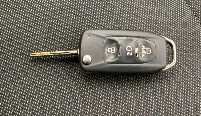 2019 Tata TIGOR XZ PLUS PETROL, Petrol, Manual, 48,922 km, Lock system - Remote key not working