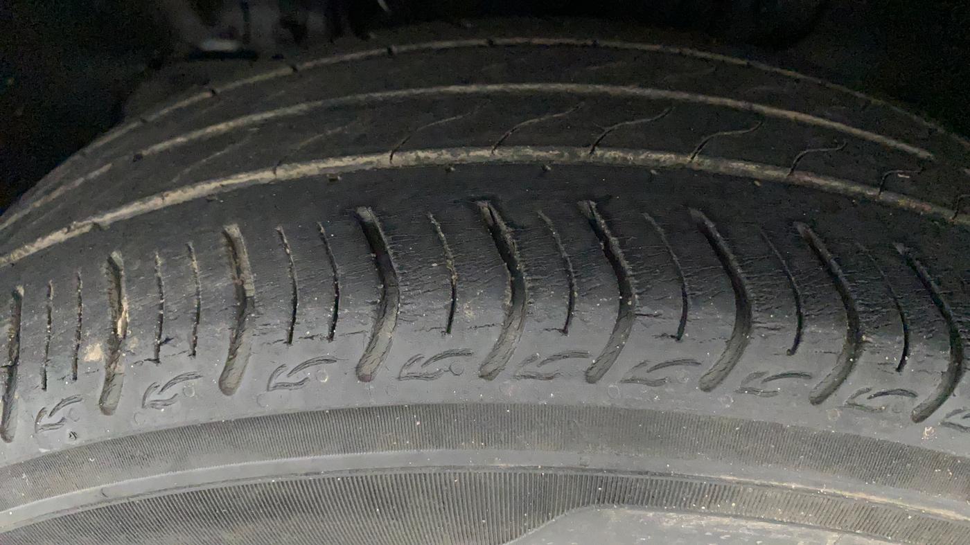 2019 Tata TIGOR XZ PLUS PETROL, Petrol, Manual, 48,922 km, Left Front Tyre Tread