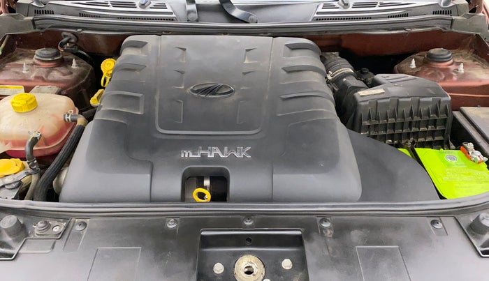 2019 Mahindra XUV500 W7, Diesel, Manual, 1,09,163 km, Open Bonet