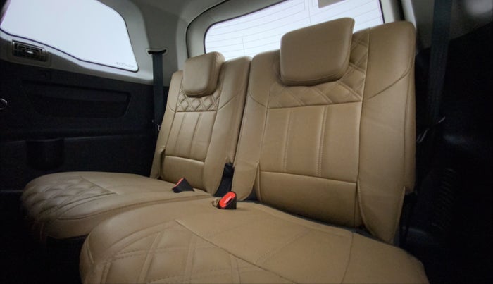 2019 Mahindra XUV500 W7, Diesel, Manual, 1,09,163 km, Third Seat Row ( optional )