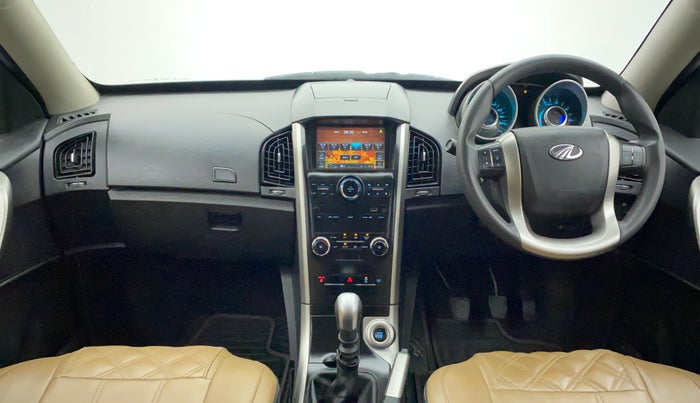 2019 Mahindra XUV500 W7, Diesel, Manual, 1,09,163 km, Dashboard