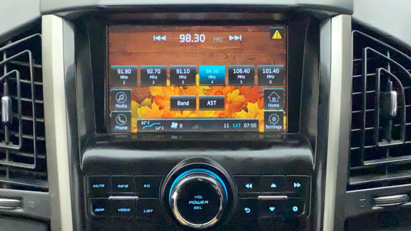 2019 Mahindra XUV500 W7, Diesel, Manual, 1,09,163 km, Infotainment System