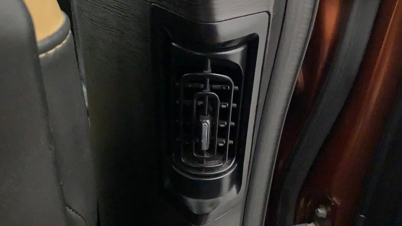 2019 Mahindra XUV500 W7, Diesel, Manual, 1,09,163 km, Rear AC Vents