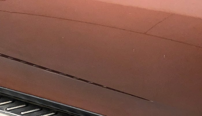 2019 Mahindra XUV500 W7, Diesel, Manual, 1,09,163 km, Driver-side door - Minor scratches