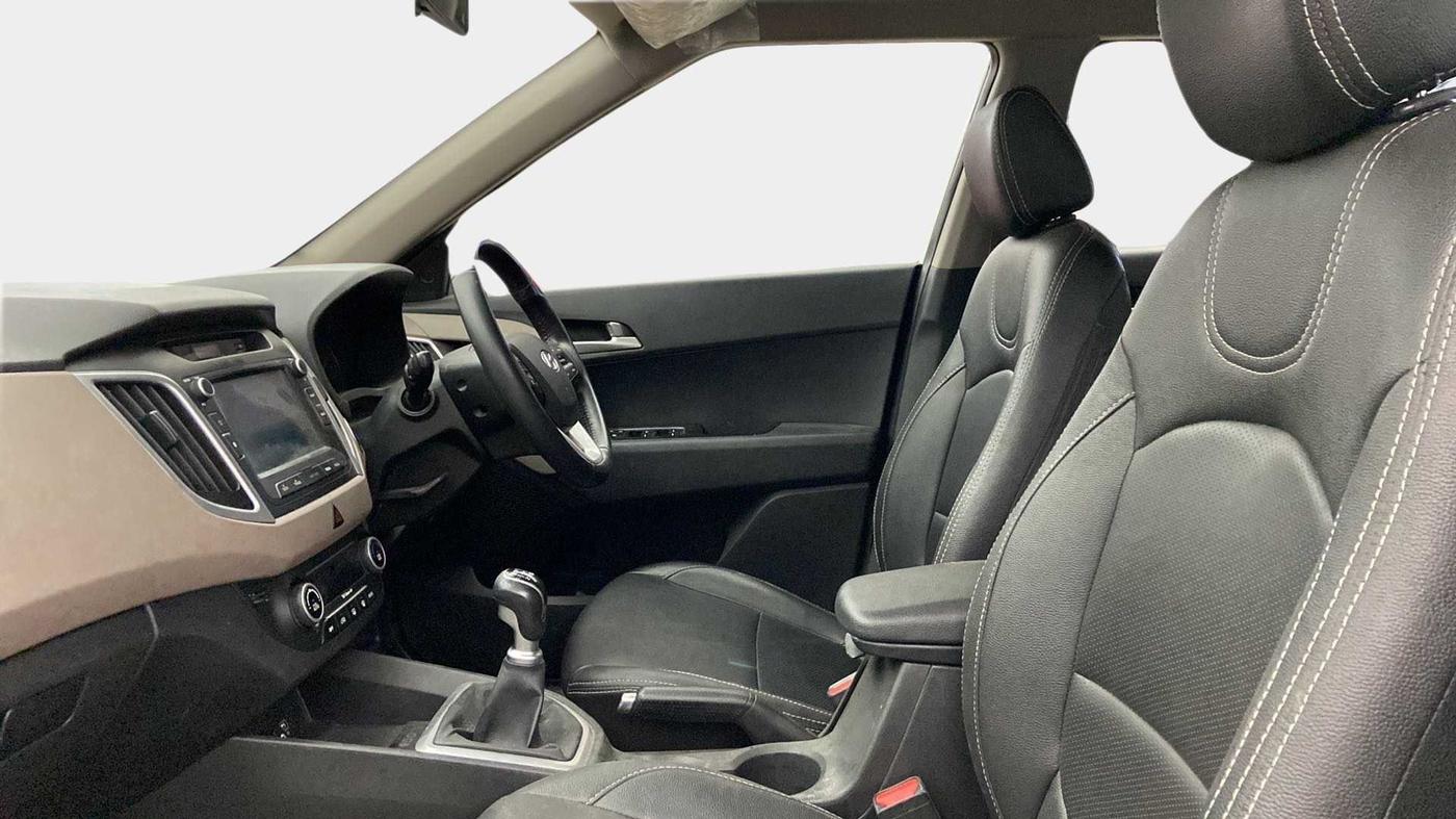 2018 Hyundai Creta SX 1.6 PETROL, Petrol, Manual, 30,720 km, Right Side Front Door Cabin