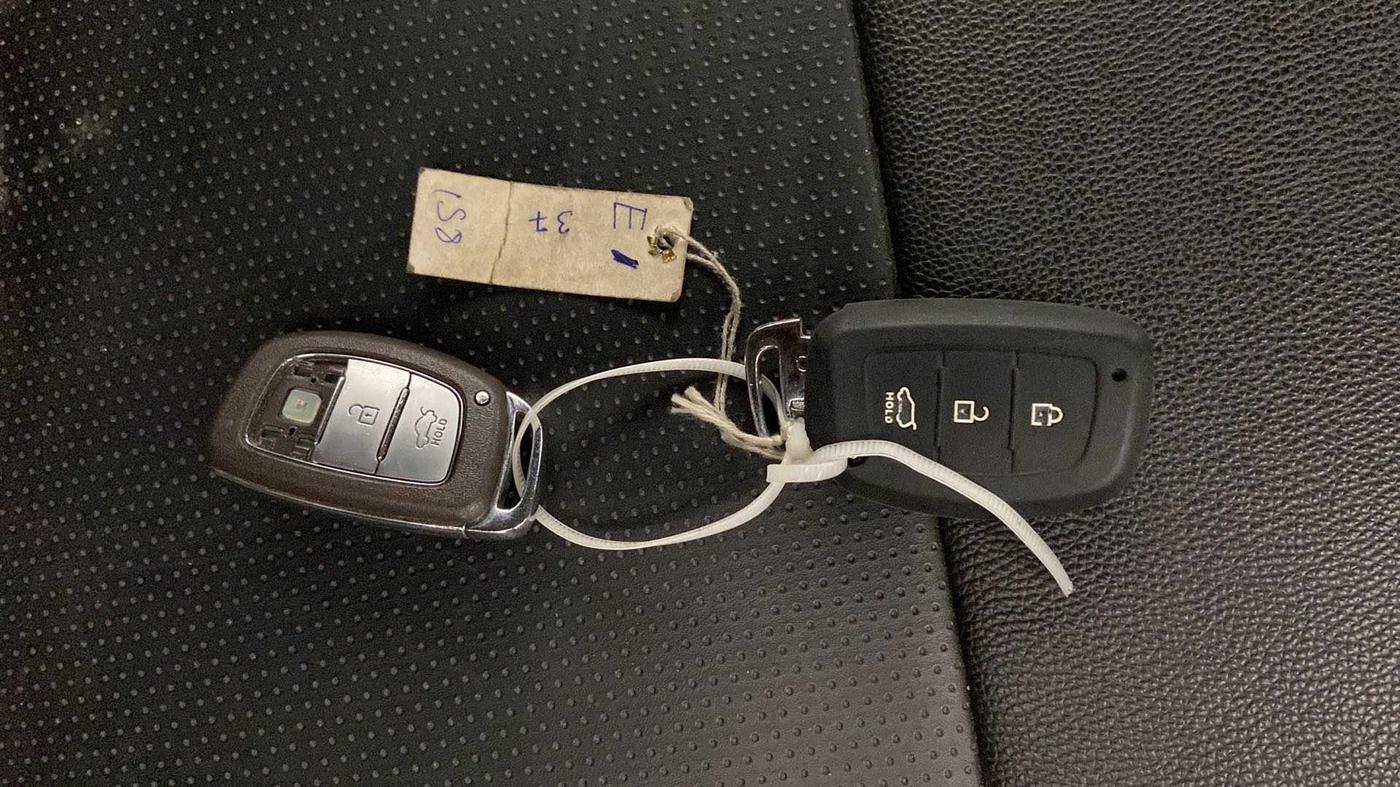 2018 Hyundai Creta SX 1.6 PETROL, Petrol, Manual, 30,720 km, Key Close Up