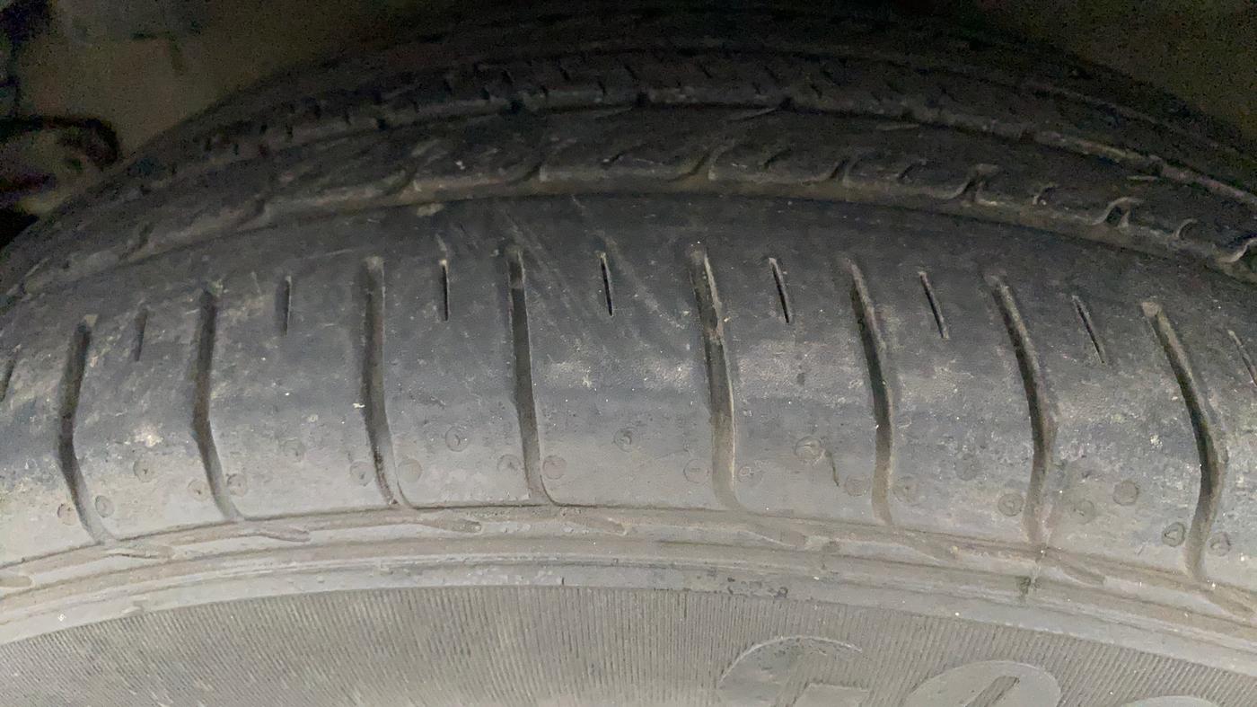 2017 Hyundai Creta SX PLUS AT 1.6 PETROL, Petrol, Automatic, 88,717 km, Left Front Tyre Tread