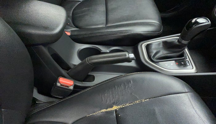 2017 Hyundai Creta SX PLUS AT 1.6 PETROL, Petrol, Automatic, 88,717 km, Gear Lever
