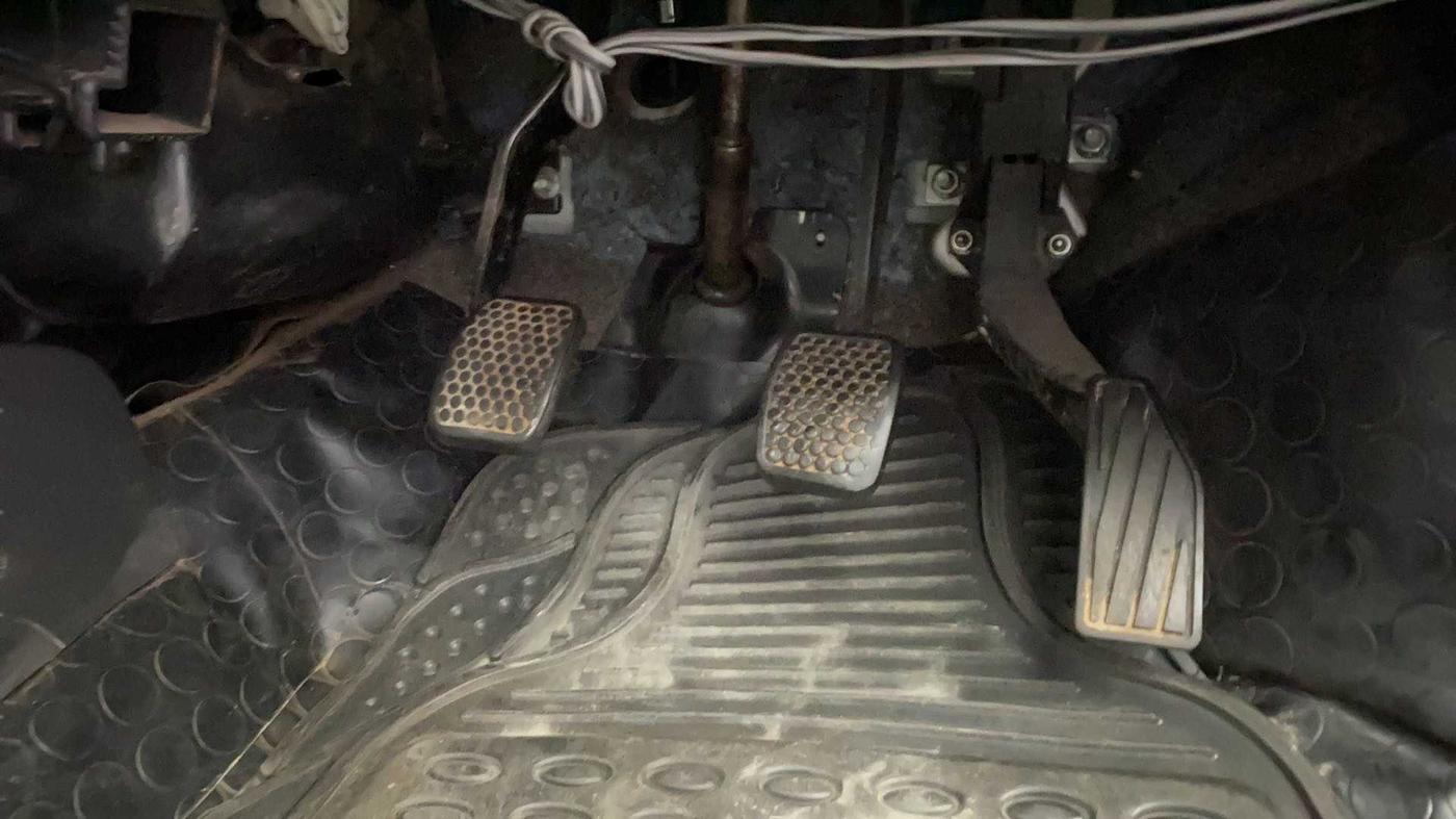 2018 Maruti Alto 800 LXI, Petrol, Manual, 76,182 km, Pedals