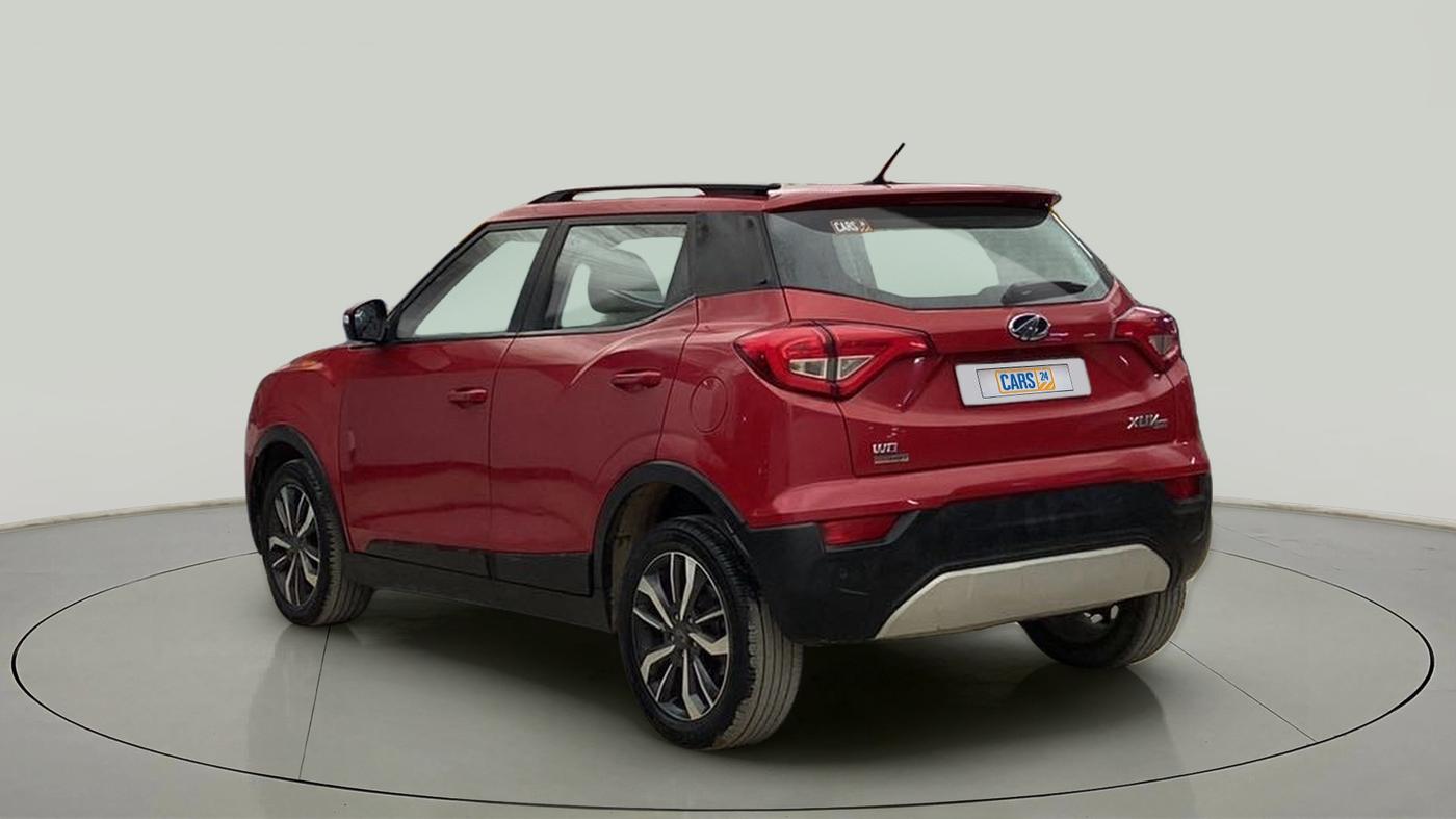 2020 Mahindra XUV300 W8 (O) 1.5 DIESEL AMT, Diesel, Automatic, 44,251 km, Left Back Diagonal