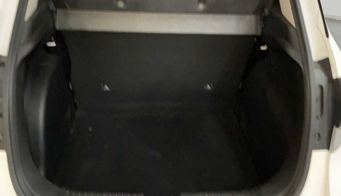 2022 Hyundai VENUE S(O) 1.2, Petrol, Manual, 10,208 km, Boot Inside
