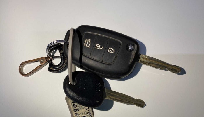 2022 Hyundai VENUE S(O) 1.2, Petrol, Manual, 10,208 km, Key Close Up