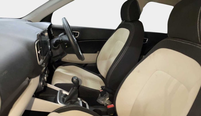 2022 Hyundai VENUE S(O) 1.2, Petrol, Manual, 10,208 km, Right Side Front Door Cabin