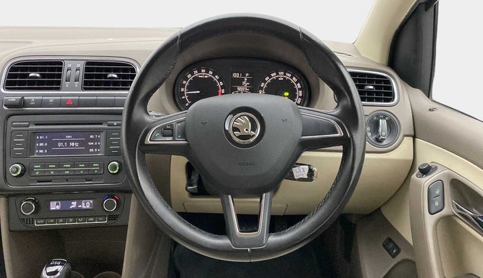 2016 Skoda Rapid 1.5 TDI CR STYLE PLUS AT, Diesel, Automatic, 92,223 km, Steering Wheel Close Up