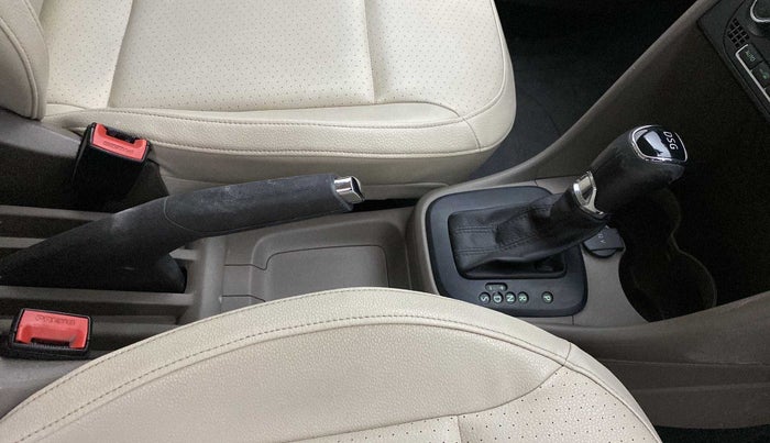 2016 Skoda Rapid 1.5 TDI CR STYLE PLUS AT, Diesel, Automatic, 92,223 km, Gear Lever