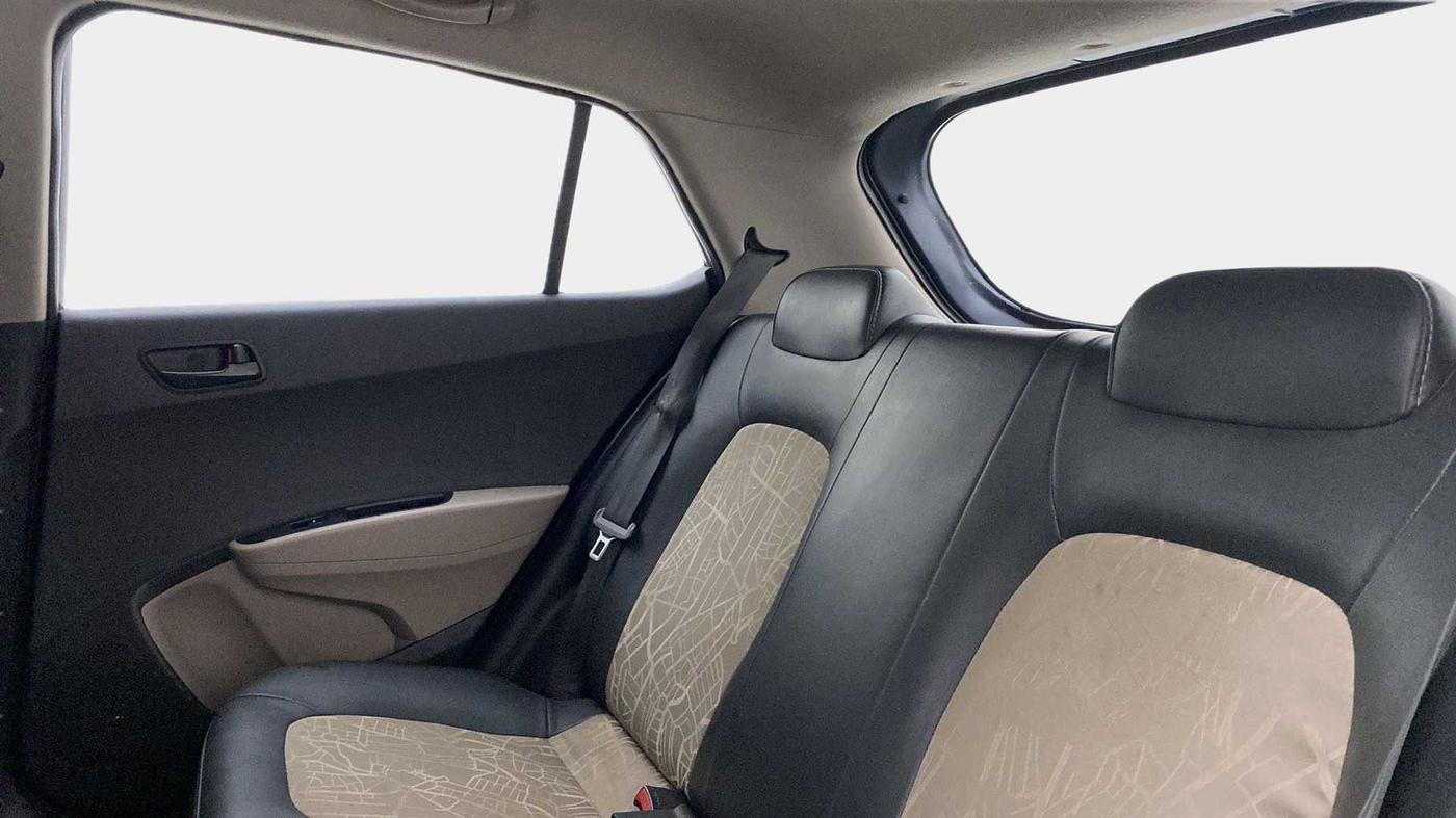 2014 Hyundai Grand i10 MAGNA 1.2 KAPPA VTVT, Petrol, Manual, 37,880 km, Right Side Rear Door Cabin