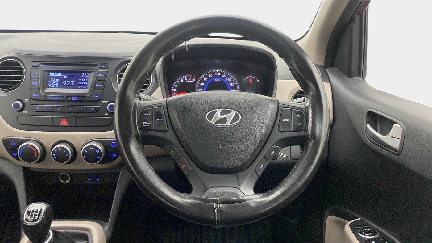 2015 Hyundai Grand i10 SPORTZ 1.2 KAPPA VTVT, Petrol, Manual, 41,548 km, Steering Wheel Close Up