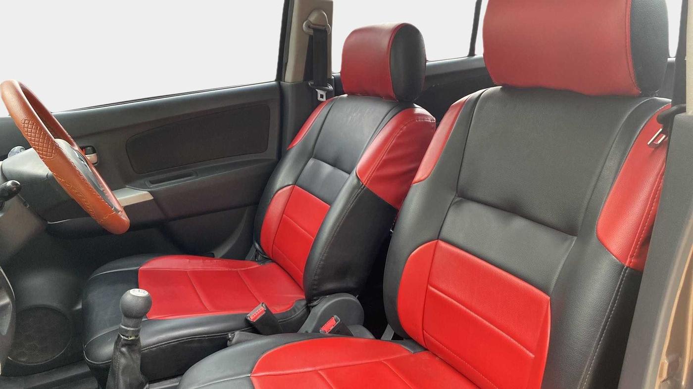 2012 Maruti Wagon R 1.0 LXI, CNG, Manual, 61,467 km, Right Side Front Door Cabin