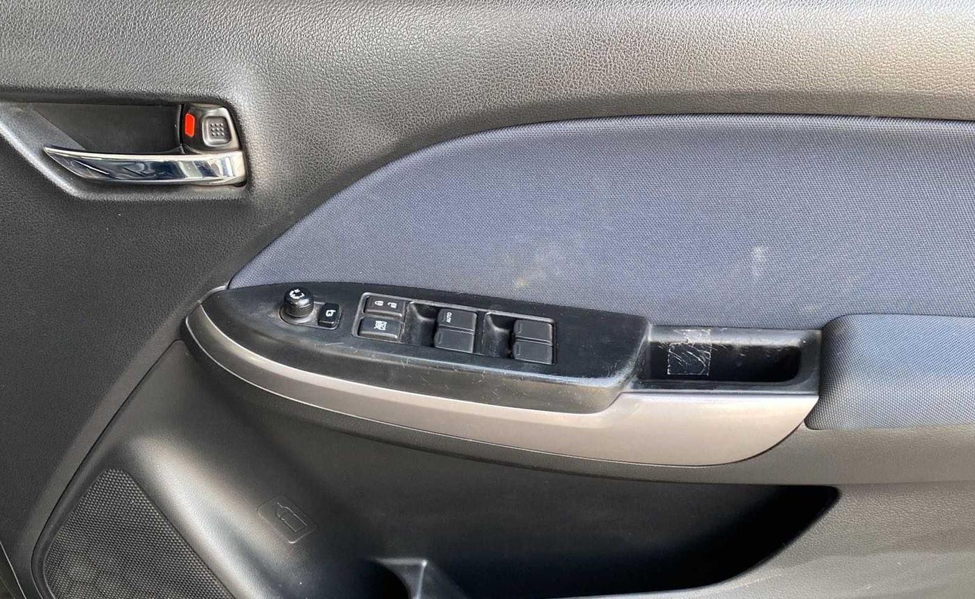 2021 Maruti Baleno DELTA PETROL 1.2, Petrol, Manual, 39,359 km, Driver Side Door Panels Control