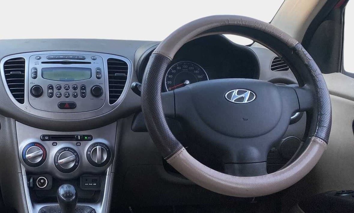 2012 Hyundai i10 SPORTZ 1.2, Petrol, Manual, 36,577 km, Steering Wheel Close Up