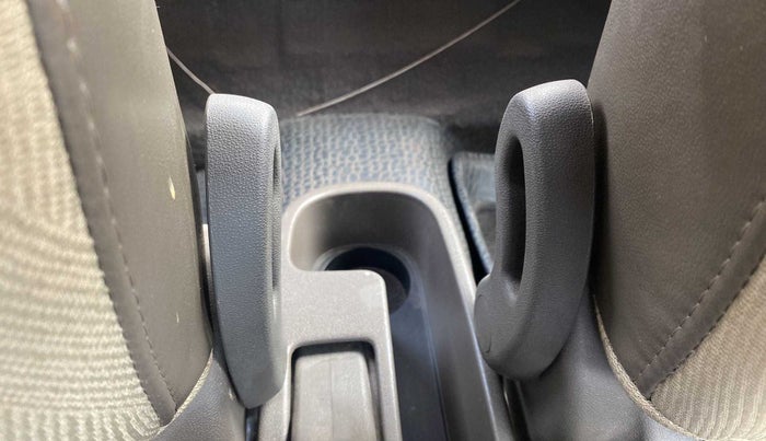 2012 Hyundai i10 SPORTZ 1.2, Petrol, Manual, 36,577 km, Driver Side Adjustment Panel