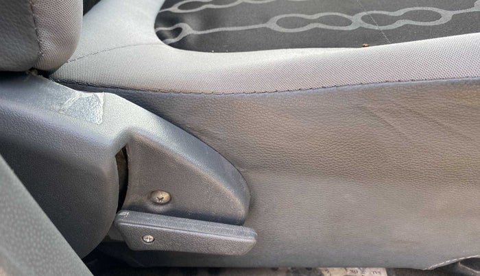 2012 Maruti Alto 800 LXI, Petrol, Manual, 67,328 km, Driver Side Adjustment Panel