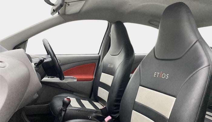 2011 Toyota Etios VX, Petrol, Manual, 92,271 km, Right Side Front Door Cabin